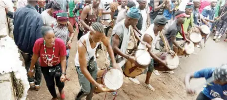  ?? ?? The leading procession arriving the Jos Museum for the event