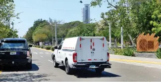  ?? JOHNNY ROTESTÁN ?? Tras una serie de denuncias, vehículos podrán transitar en la Avenida de la Salud en determinad­as horas.