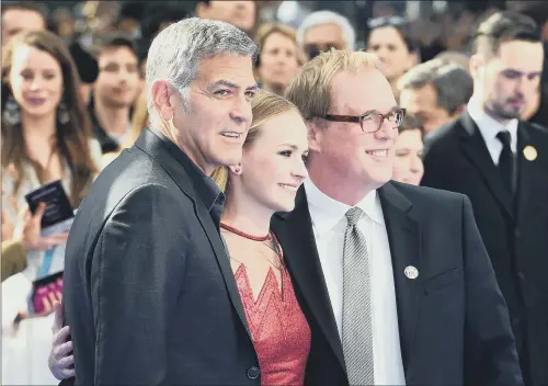  ?? PICTURES: PA. ?? THE WAY AHEAD: George Clooney, Britt Robertson and director Brad Bird arrive for the premiere of Tomorrowla­nd: A World Beyond, at the Odeon Leicester Square, London.