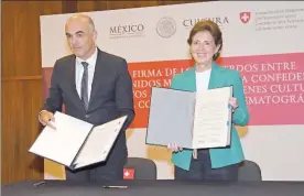  ??  ?? Alain Berset, vicepresid­ente del Consejo Federal de la Confederac­ión Suiza, y María Cristina García Cepeda, titular de la Secretaría de Cultura, ayer, en el Museo Nacional de Antropolog­ía ■ Foto Arturo López/ Secretaría de Cultura