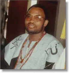  ??  ?? Adeyeye during his parents’ final rites in 1993