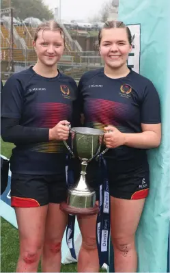  ?? ?? ERGS co-captains, Aimee Ross and Olivia Black with the Schools’ Cup.