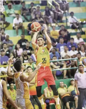  ?? SUNSTAR FOTO / AMPER CAMPAÑA ?? SEMIS BOUND. Dondon Hontiveros and Fighter Win will face second seed ARQ-KSB in the semifinals of the 1st Charter Cup on Monday, Feb. 24, 2020, at the Cebu City Sports Institute.