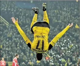  ??  ?? Dortmunds Lebensvers­icherung: Superstar Pierre- Emerick Aubameyang ist mit 23Toren die Nummer eins der Bundesliga.