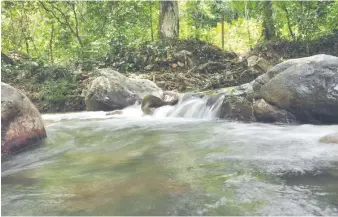  ?? ANEUDY TAVÁREZ ?? Río Acapulco en La Vega, uno de los principale­s atractivos de esa provincia.