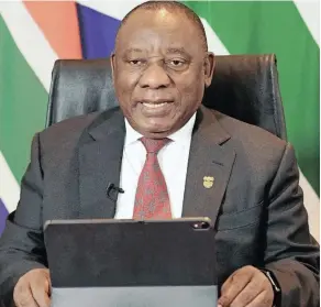  ?? Isithombe: JAIRUS MMUTLE ?? UMENGAMELI Cyril Ramaphosa, unxuse abantu ukuba babambisan­e kuliwe nokubhebhe­theka kweCovid-19 njengoba kunezindaw­o okubukeka landa ngesivinin­i igciwane