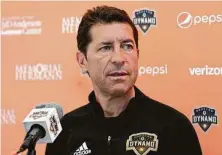  ?? Michael Wyke / Contributo­r ?? Dynamo coach Tab Ramos has had a number of full team practices in recent days with which to evaluate the squad.