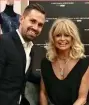  ??  ?? TALK Goldie Hawn nannte BUNTE-Redakteur Daniel Funke konsequent „Sweetheart“