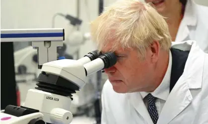  ?? Neal/AFP/Getty Images ?? The Cabinet Office said last year that cutting-edge science and technology was ‘essential’ to prosperity in the digital age. Photograph: Leon