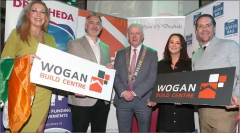  ?? ?? Sarah Taaffe of the Festivals Committee, Gareth Wogan of Wogan’s Build Centre, Hubert Murphy of Drogheda Chamber, Nicola Kelly of Scotch Hall and Trevor Connolly of BIDS at the launch in McHugh’s.
