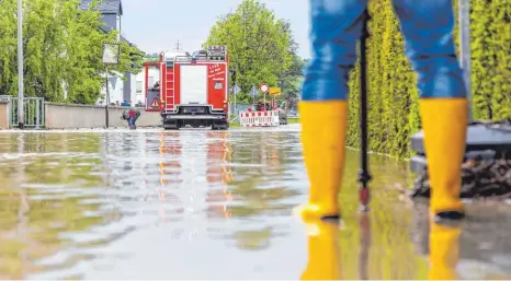  ?? FOTO: JAN EIFERT/DPA ?? Heftige Gewitter mit Starkregen sind laut Experten künftig häufiger zu erwarten.