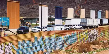  ?? EPA PIC ?? Constructi­on examples of border wall prototypes, which United States President Donald Trump intends to use to curb Mexican migrants, as seen from Las Torres in Tijuana, Mexico on Monday.