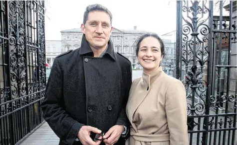  ?? PHOTO: TOM BURKE ?? At the gates of power: Catherine Martin and Eamon Ryan outside Leinster House.