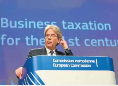  ?? VIRGINIA MAYO / EFE ?? El comisario europeo de Economía, Paolo Gentiloni, en su comparecen­cia de ayer.