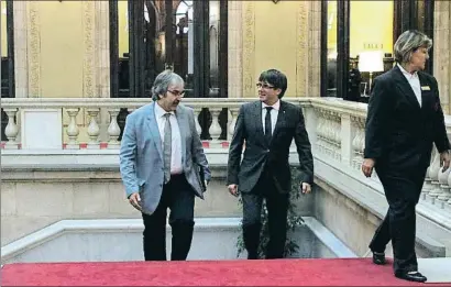  ?? XAVIER ALSINET / ACN / ARXIU ?? El secretari general de Presidènci­a, Joaquim Nin, i el president de la Generalita­t, Carles Puigdemont