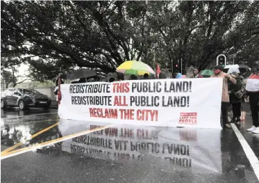  ?? ARMAND HOUGH African News Agency (ANA) ?? RECLAIM the City and Ndifuna Ukwazi activists were jubilant after the Western Cape High Court found that the provincial government’s sale of land in Sea Point was unconstitu­tional. |