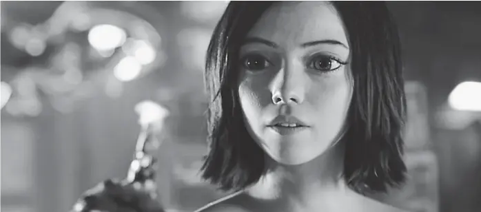  ??  ?? Alita. La joven actriz Rosa Salazar interpreta a la cyborg Alita, inspirada en un manga de Yukito Kishiro.