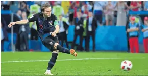  ?? [ AFP ] ?? Ob Luka Modric´ auch heute wieder einen Elfmeter schießen wird?