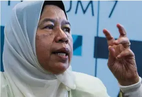  ??  ?? Home plan:zuraida says the Malaysia My Second Home programme will help to restore the country’s economy.