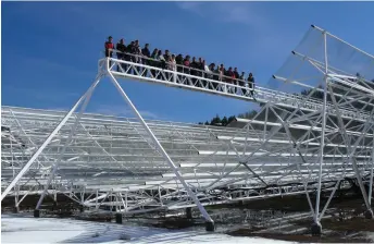  ?? Mark Halpern / The CHIME collaborat­ion photo ?? The team behind the CHIME/FRB Collaborat­ion, Canada’s Largest Radio Telescope now includes more than 60 scientists across Canada and the US.