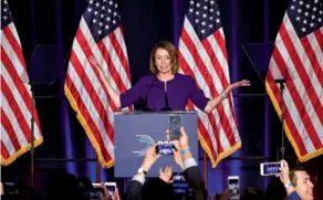  ??  ?? Réélue députée de la Californie, la démocrate Nancy Pelosi pourrait redevenir chef de la majorité à la Chambre basse du Congrès.