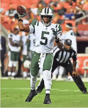  ??  ?? Jets quarterbac­k Teddy Bridgewate­r attempts a pass against the Redskins during a preseason game Thursday in Landover, Md. BRAD MILLS/USA TODAY SPORTS