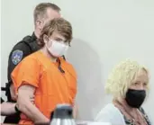  ?? /REUTERS /BRENDAN MCDERMID ?? Supermarke­t shooting suspect Payton Gendron appears in court.