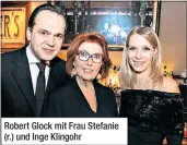  ??  ?? Robert Glock mit Frau Stefanie (r.) und Inge Klingohr