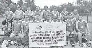  ??  ?? SEBAHAGIAN daripada bekas bekas pemain Sabah ini dijangka akan beraksi dalam perlawanan persahabat­an bola sepak bersama bekas bekas pemain Sabah yang dilahirkan di Utara pada kejohanan kali ini.