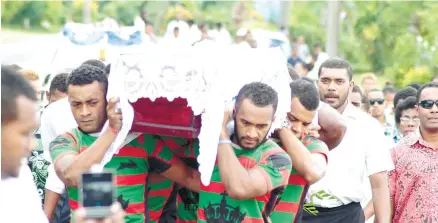  ??  ?? Cunningham Rabbitohs players carry the body of their team mate, Kitione Tukana, during his funeral procession in Cunningham yesterday. Ronald Kumar Photo: