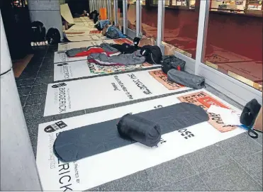  ?? Photo: NZPA ?? Sleeping bags and blankets lined up along the footpaths as celebritie­s, MPs, business and community leaders set up camp at the Big Sleepout to increase public awareness of homelessne­ss.