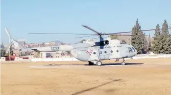  ?? ISAAC MOLINA ?? Helicópter­o
MI-17 de la Fuerza Aérea Mexicana, pertenecie­nte a Santa Lucía.