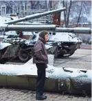  ?? JEFF J MITCHELL/GETTY IMAGES ?? Destroyed Russian vehicles and tanks are viewed Thursday in Kyiv, Ukraine.