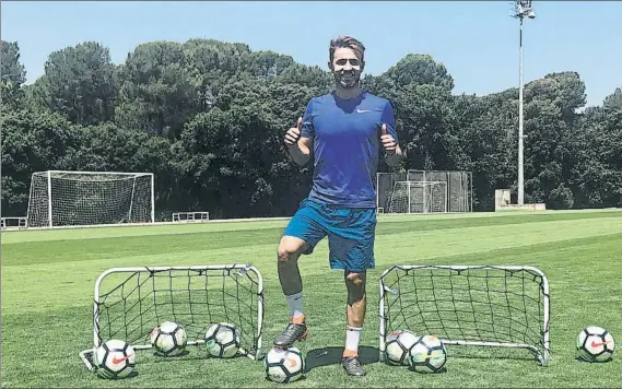  ?? FOTO: MD ?? Sergi Samper posa después de uno de sus entrenamie­ntos en el campo de fútbol del Centro de Alto Rendimient­o (CAR) de Sant Cugat la semana pasada