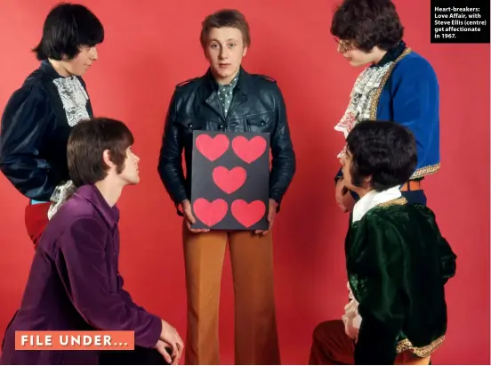  ?? ?? Heart-breakers: Love Affair, with Steve Ellis (centre) get affectiona­te in 1967.
