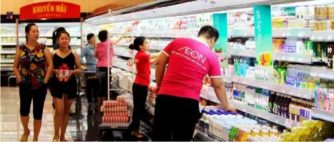  ??  ?? The milk aisle at a mall in Hanoi, Vietnam, where a young population and an expanding middle class is providing more attractive prospects than its neighbour, China, where growth is flat-lining. A Department of Agricultur­e trade mission to China and...