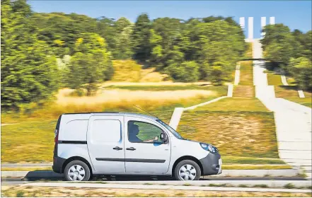  ?? [ Werk] ?? Kommt entschiede­n weiter als der Vorgänger: Renault Kangoo Z.E. mit höherer Ladekapazi­tät und neuem E-Motor.