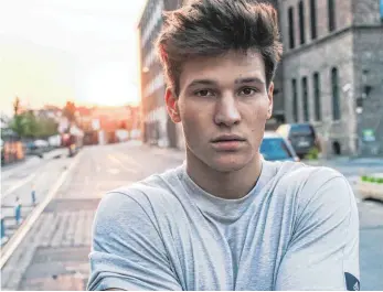  ?? FOTO: SASCHA WERNICKE ?? „Ich möchte wieder zurück an die Ostsee. Meine Familie und meine Freunde fehlen mir“, sagt Wincent Weiss, der derzeit in Berlin lebt.