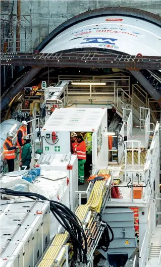  ?? Tunnel boring machine ?? Operativa A 20 metri di profondità, la assemblata in Germania arriva nel cuore della città dopo aver finito di scavare i primi 8 chilometri del tracciato da Linate a piazza Tricolore