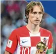  ?? Foto: dpa ?? Luka Modric erhielt den Goldenen Ball als bester Spieler der WM.