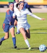  ?? ADOLPHE-LOUIS/JOURNAL ?? La Cueva’s Karlee Maes has been a key performer for La Cueva this season. The Bears are the top seed in the Class 6A girls soccer tournament.