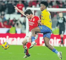  ?? ?? João Neves entrou a tempo de enviar uma bola à trave