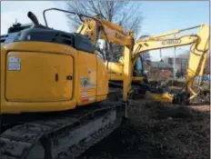  ?? PHOTO BY TONY ADAMIS ?? A piece of heavy equipment stands at the future site of the roundabout.