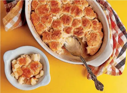  ?? [PHOTO BY GORAN KOSANOVIC, FOR THE WASHINGTON POST] ?? Albemarle pippin apple cobbler