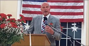  ?? Brian Gioiele / Hearst Connecticu­t Media ?? Mayor Mark Lauretti speaks after being sworn in for a 16th term on Tuesday at the Shelton Senior Center.