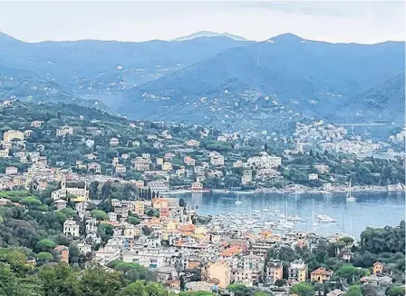  ??  ?? The hike starts with a breathtaki­ng view of Santa Margherita.
