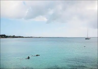  ?? IVÁN VALENCIA / BLOOMBERG ?? Postal de Islas Vírgenes, el único territorio que ofrece abiertamen­te vacunación gratuita a turistas