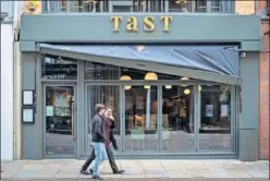  ??  ?? El TAST, restaurant­e de comida catalana del que Guardiola es socio.