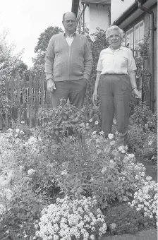  ?? ?? Frank and Joan Fuller were among the Garden in Bloom award winners in 1992. Ref:134792-7