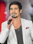  ??  ?? Piolo Pascual